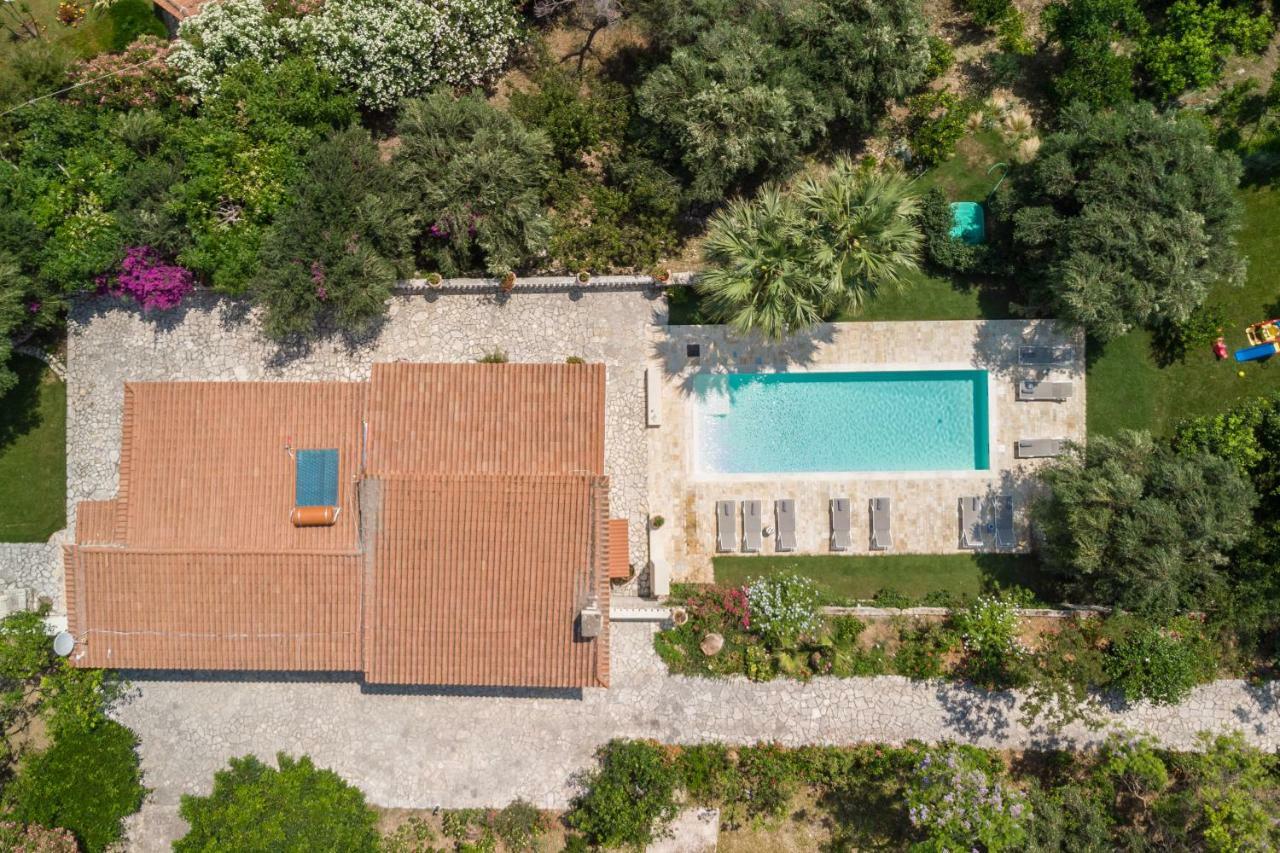 Ionian Garden Villas - Villa Pietra Benitses  Exteriör bild