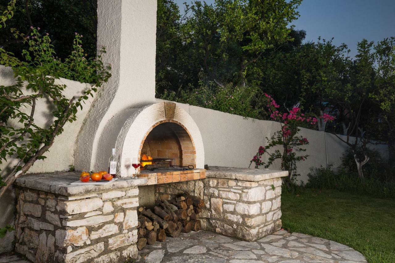 Ionian Garden Villas - Villa Pietra Benitses  Exteriör bild
